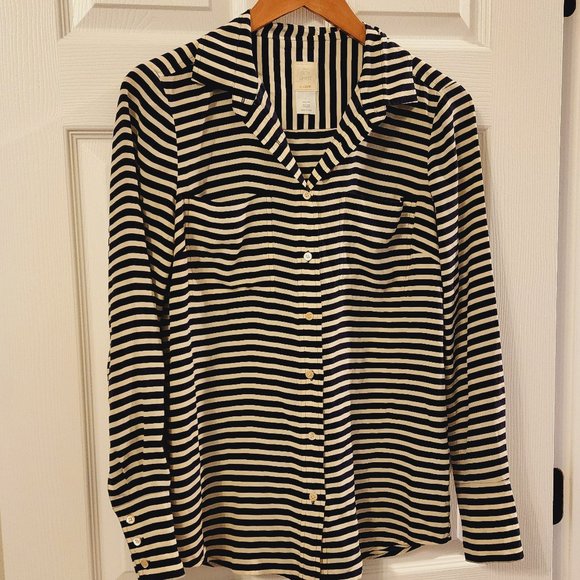 J.Crew 100% Silk  Navy & Cream Striped Button Down Top Size 4 - Picture 2 of 14